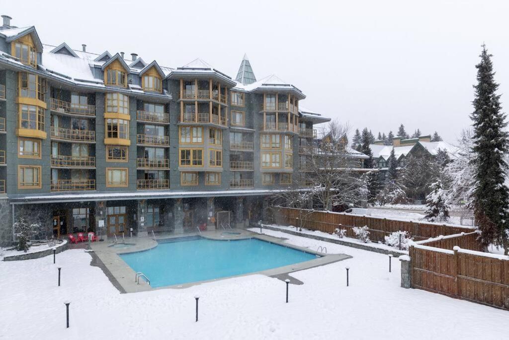 Cascade Lodge Premium Suite, With Pool & Hot Tub Whistler Exterior foto